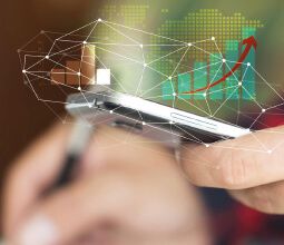 Increase efficiency of Order-to-Cash processes by optimizing field service management